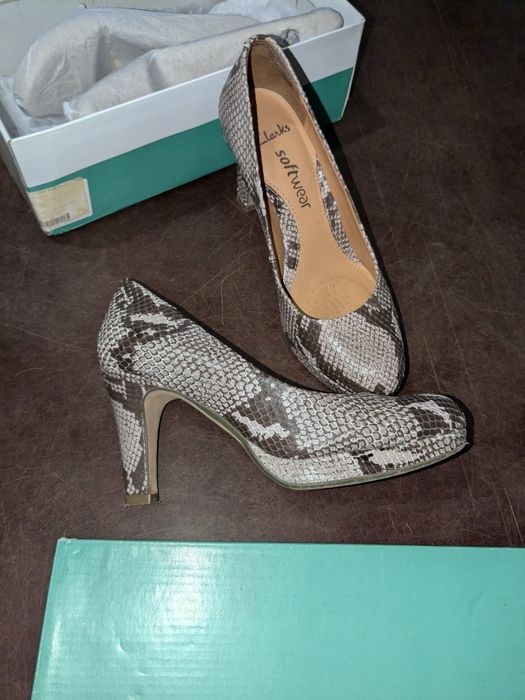 Туфли кожаные женские