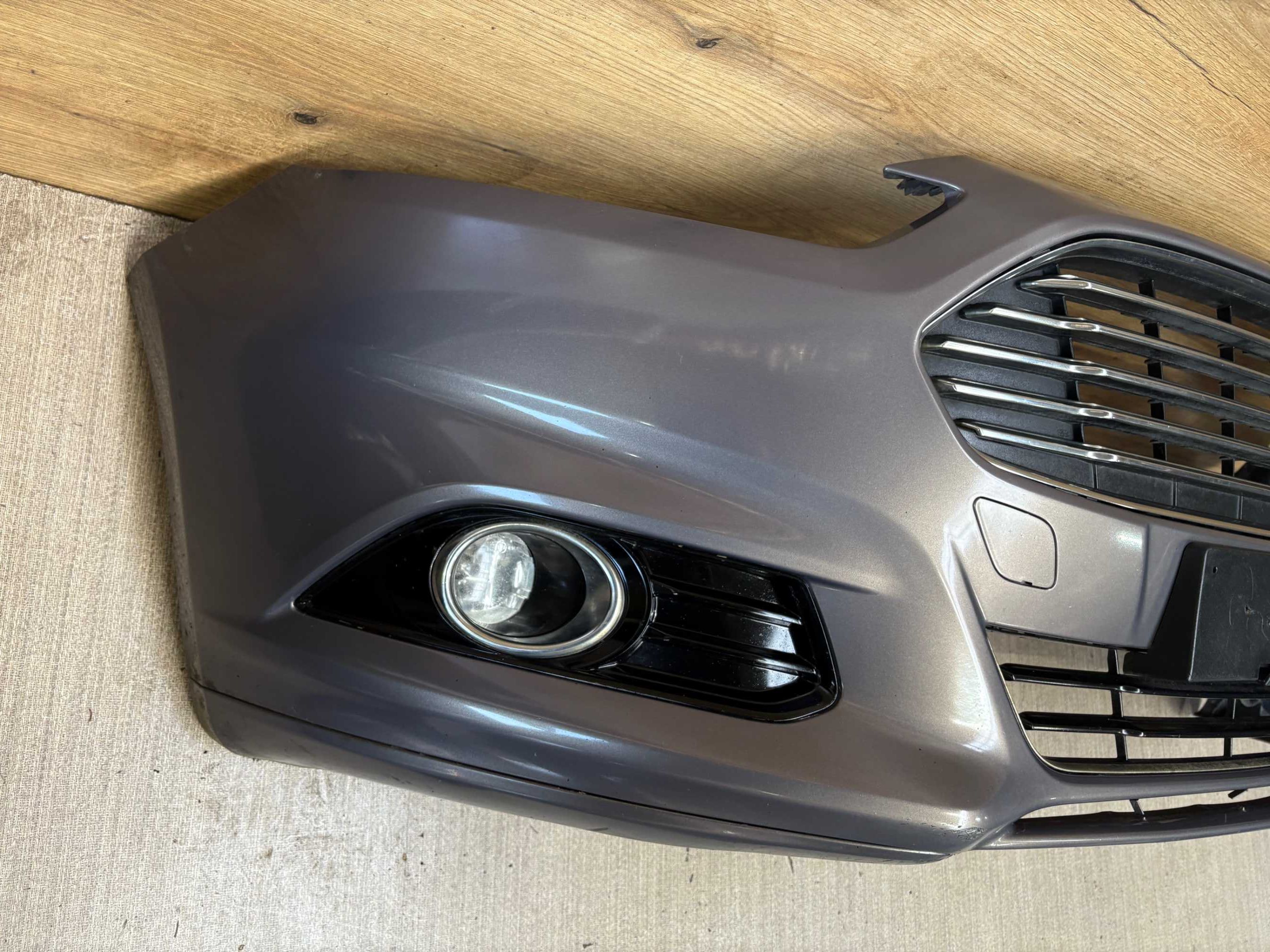 Zderzak przedni ford mondeo mk5 kolor jd