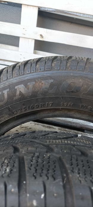 Opony zimowe 225/60/17 Danlop