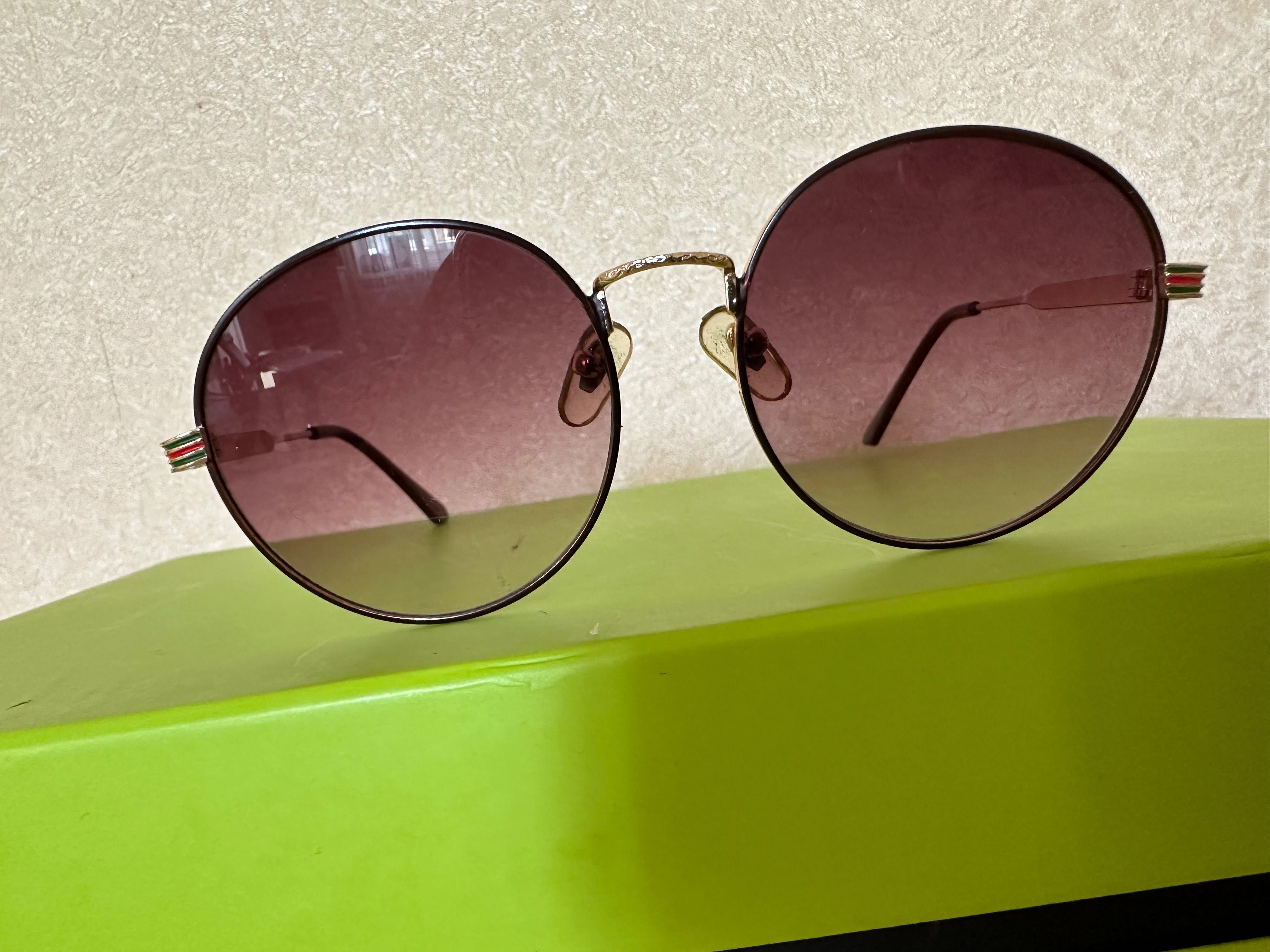 Солнцезащитные очки, сонцезахисні окуляри