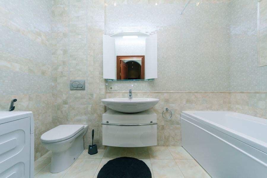 Подобова оренда. Дві просторі спальні. Центр. Лютеранська-17-555.biz.ua