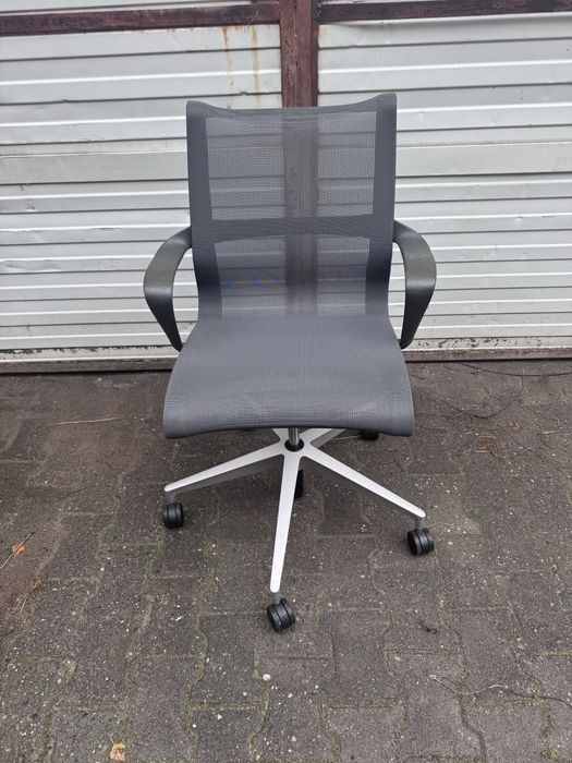 Fotel biurowy Herman Miller Setu - 2sztuki