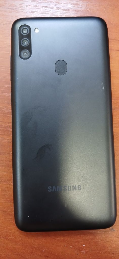 На деталі Samsung  galaxy A11 sm-a115f