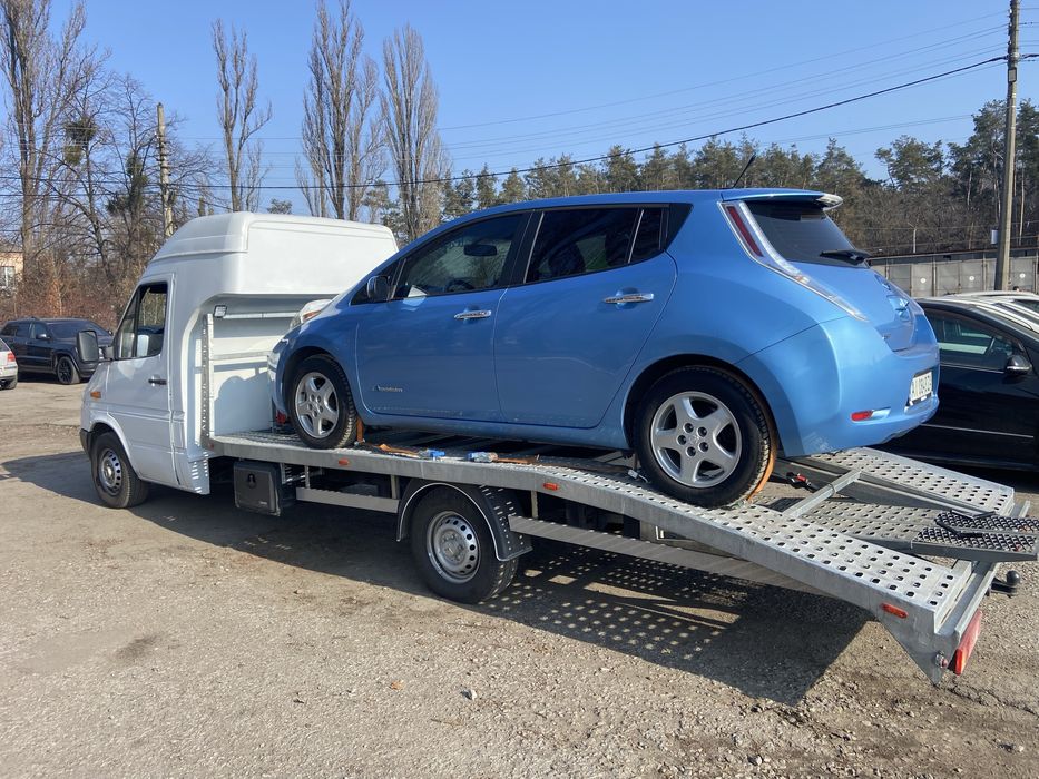 Евакуатор. Эвакуатор Киев. Услуги эвакуатора Киев, Украина