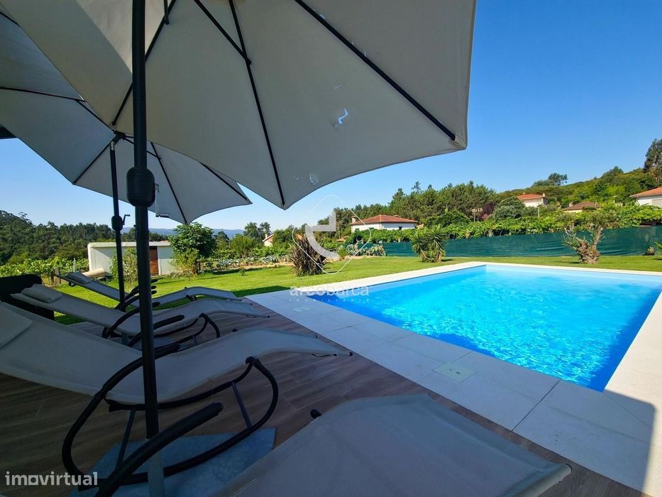 Moradia T5 com Piscina e Terreno de 1.200m2 — São Paio, Arcos de Valde