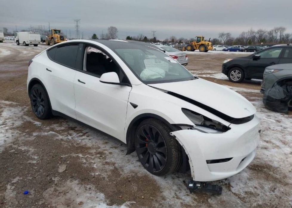 Бампер передній tesla model y тесла