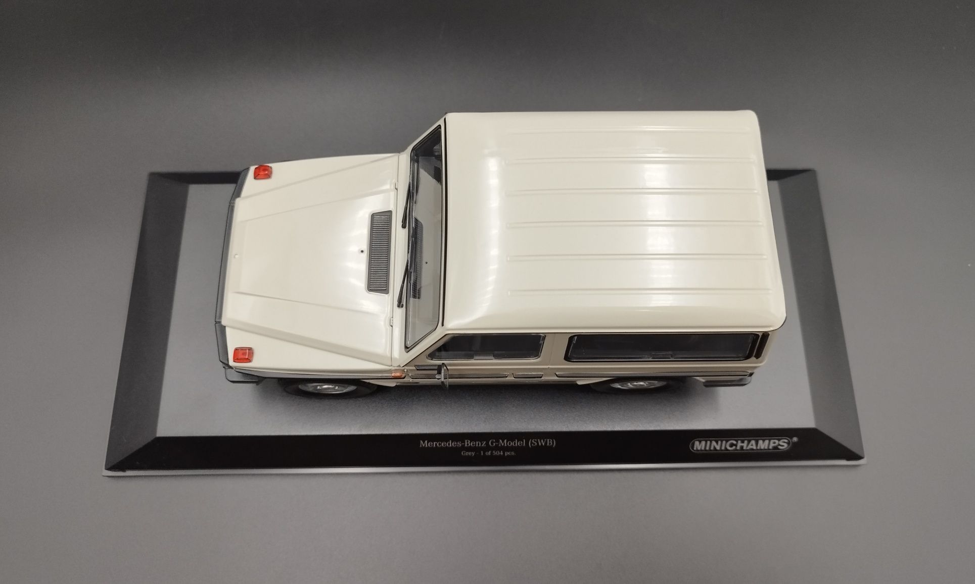 1:18 Minichamps 1980 Mercedes-Benz G-Klasse SWB  Grey (W460) model