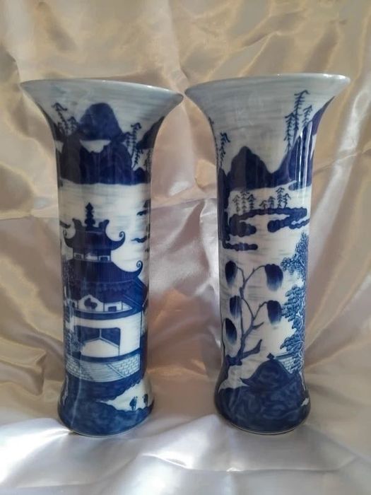 Par de Jarras Blue Canton Vista Alegre, Mottahedeh