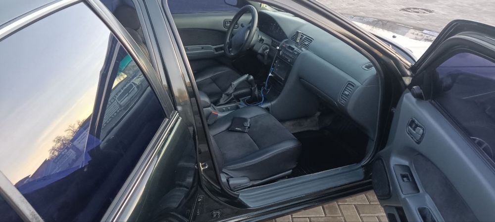 Nissan Maxima A32 3.0 V6
