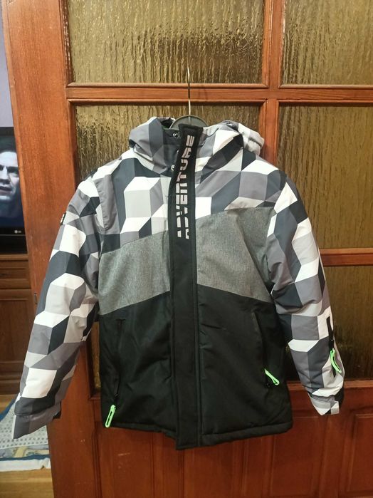 Kurtka zimowa dla chłopca 140 cm