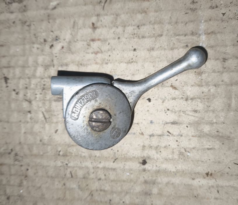 Dźwignia ssania wsk shl junak