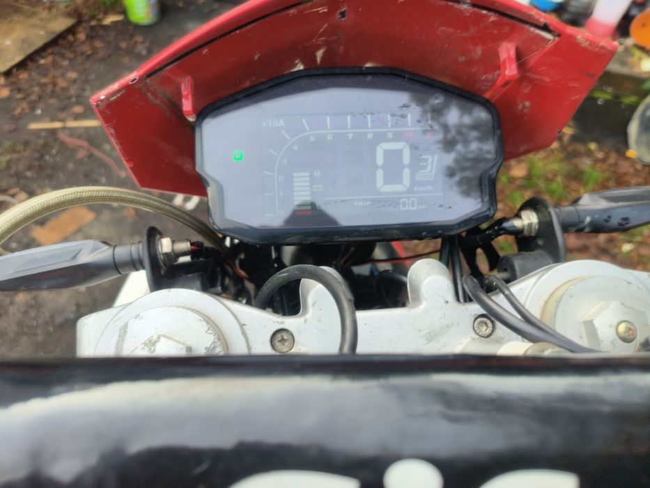 Elektric enduro (surron Stark varg)