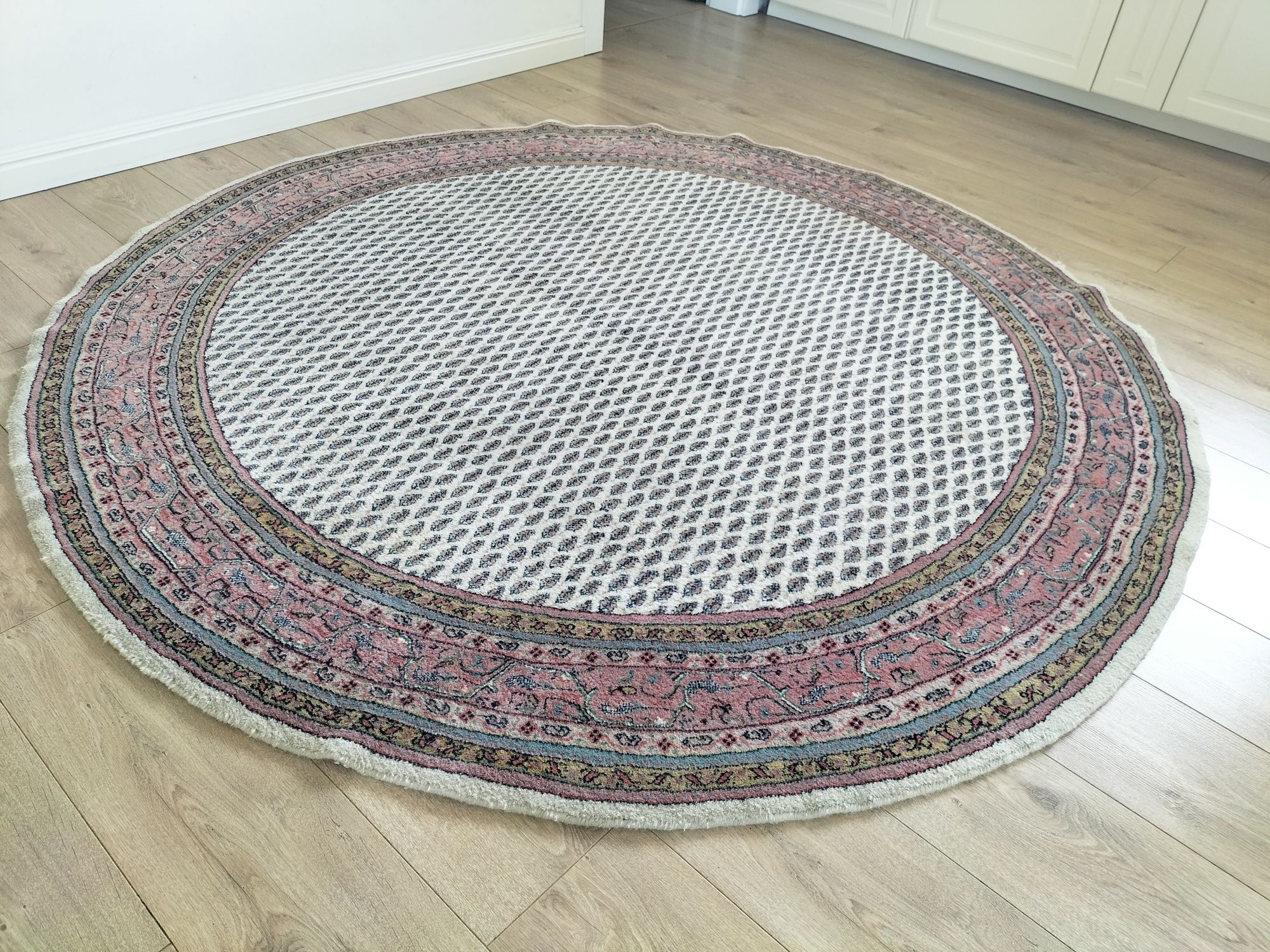 Piękny Indyjski ręcznie tkany okrągły dywan IndoMir średnica 200cm