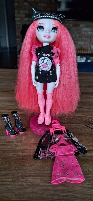 Lalka Mara z kolekcji Shadow High