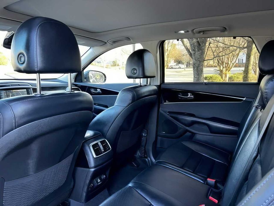 Kia Sorento      2019