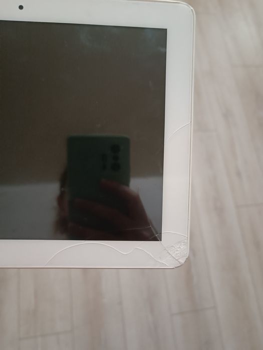 Планшет Asus K00F на запчасти