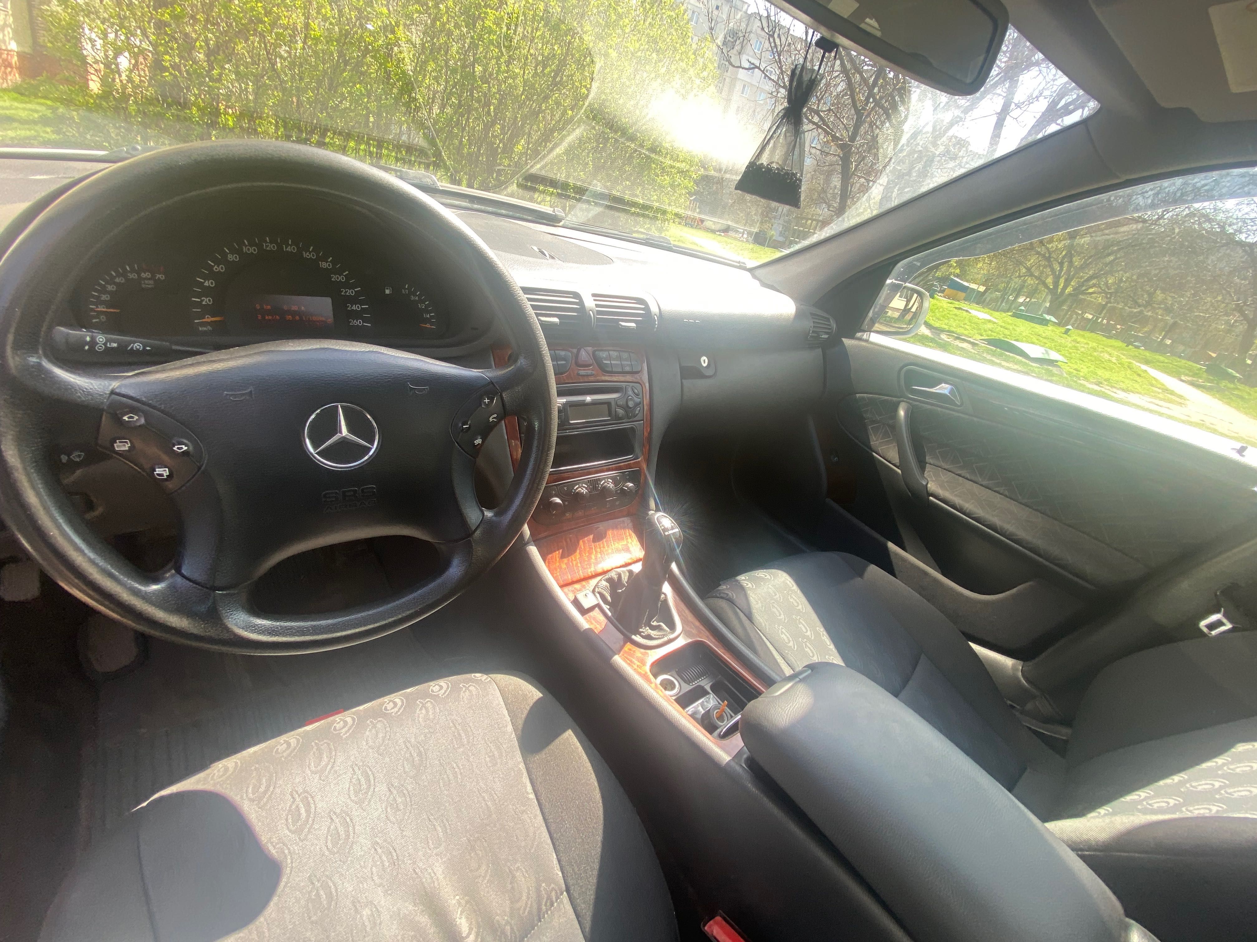 Мерседес Бенц w203