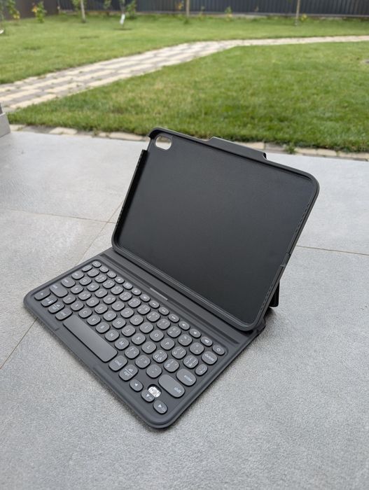 Оригінальна Bluetooth клавіатура-чохол ZAGG для iPad 10