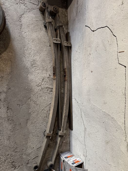 Ресори mitsubishi l200