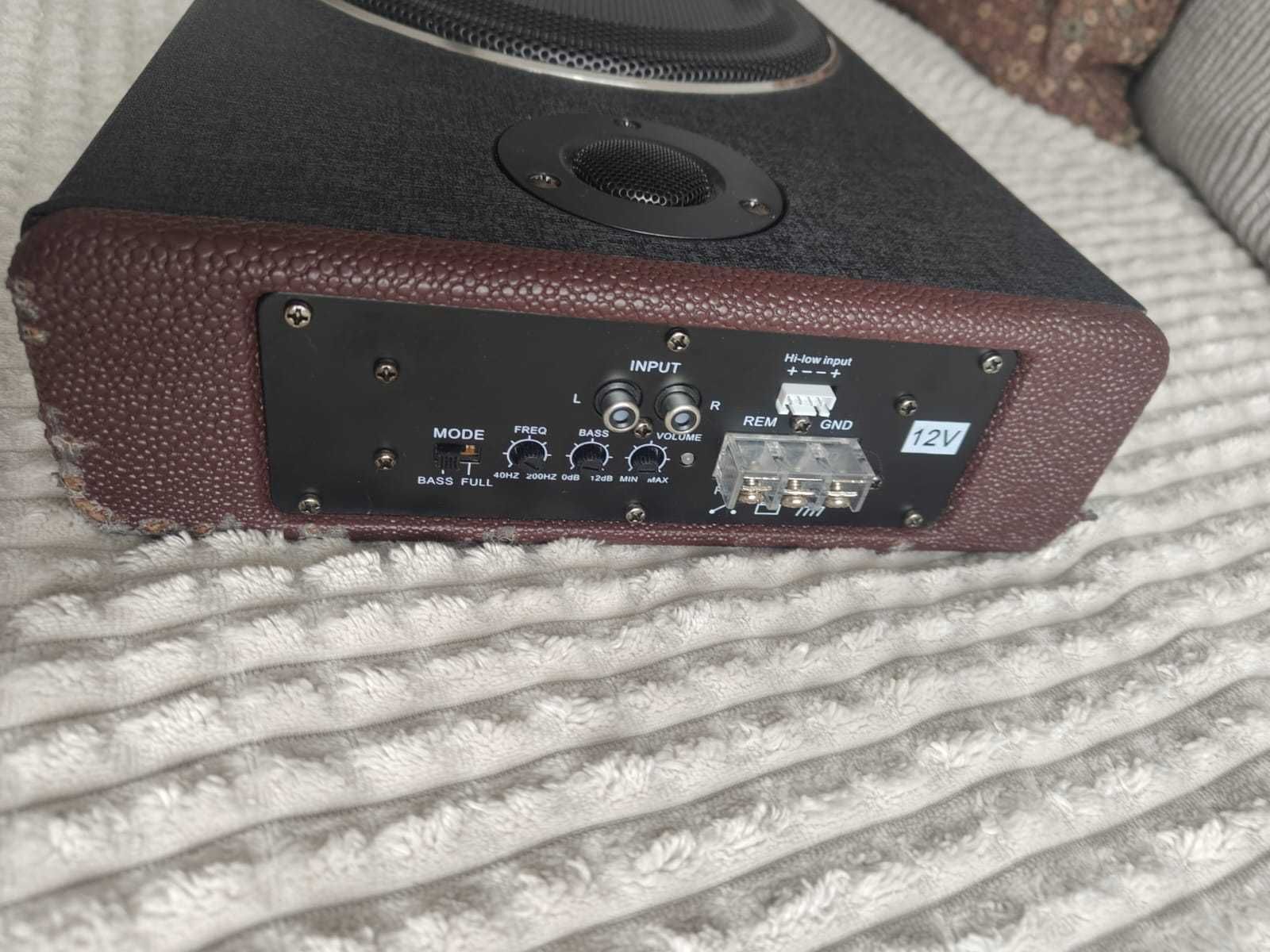 Subwoofer Slim do samochodowy bez okablowania