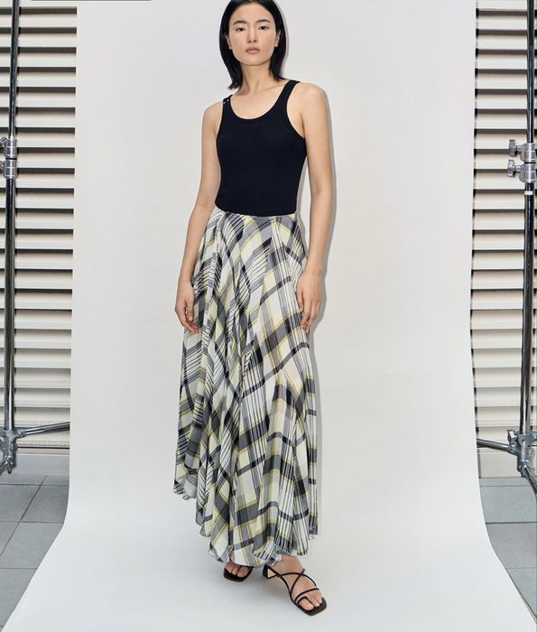 Сандалі , шльопанці meadow з ремінцями charles & keith