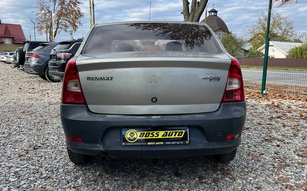 Renault Logan 2010