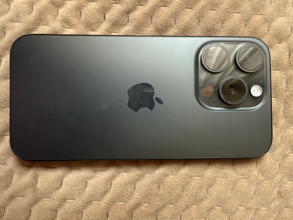 iPhone 15 Pro на запчастини