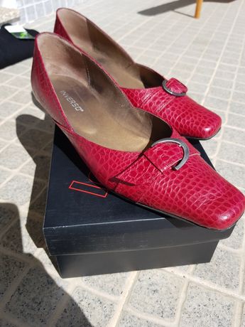 Sapatos em pele de cobra vermelhos Fabrico Português
