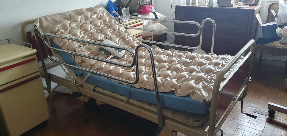 Cama articulada ferro