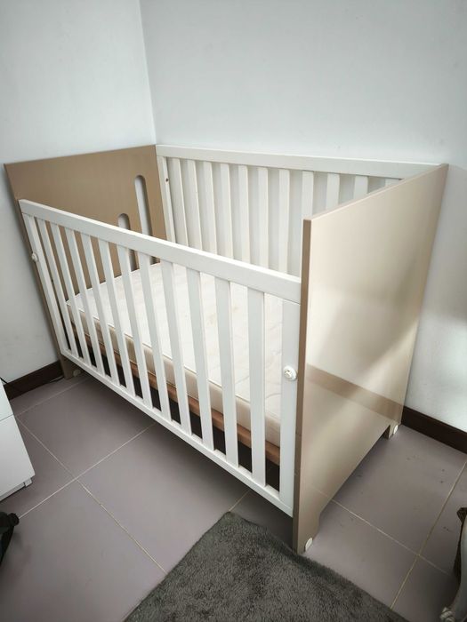Cama de Bebé MICUNA