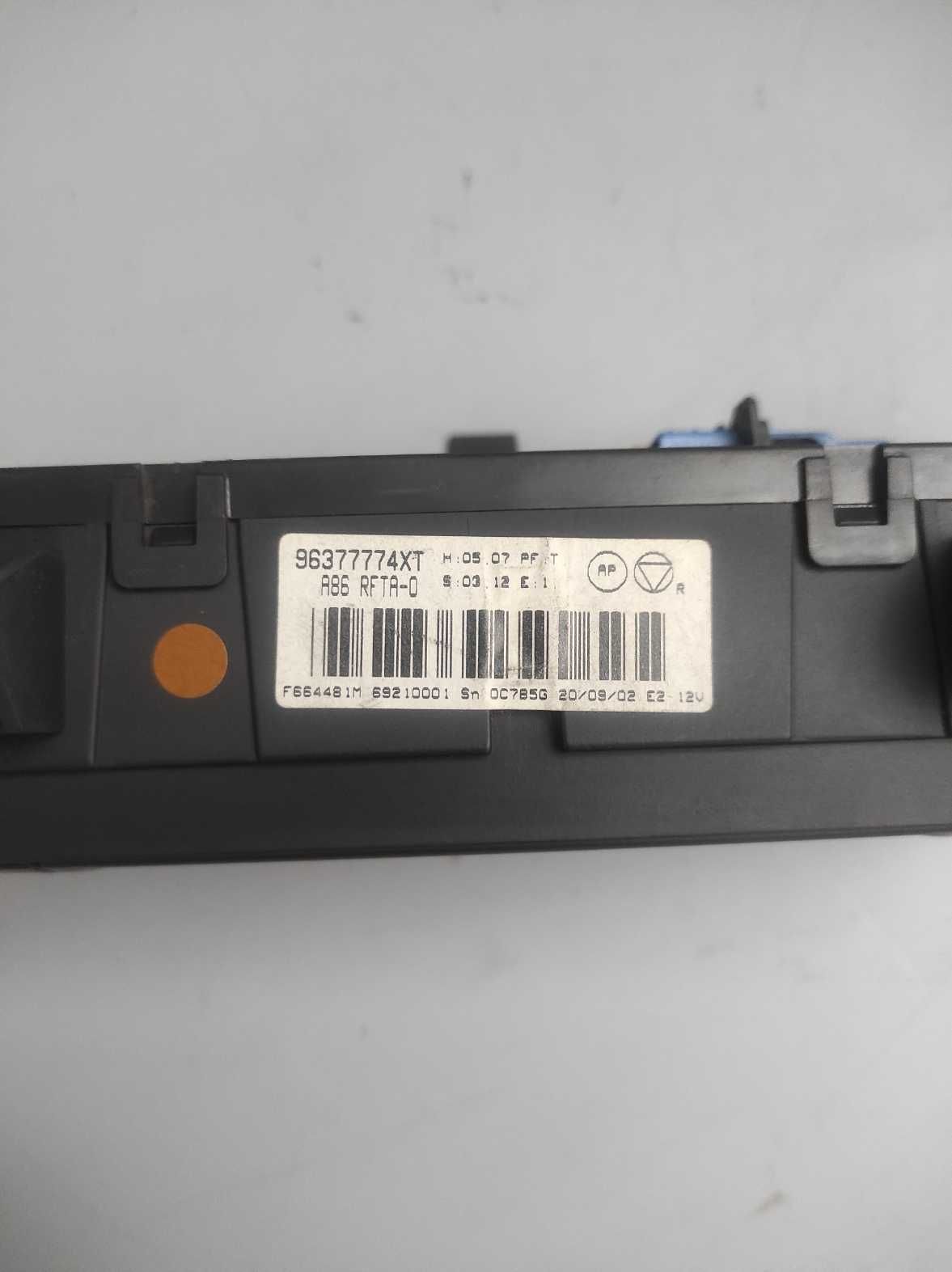 Panel nawiewu CITROEN C2 Rok 2003-09, C3, OE: 9637.7774XT