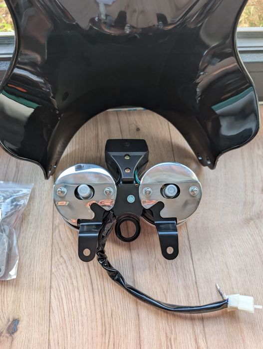 Licznik Suzuki GN 125 obrotomierz plus owiewka
