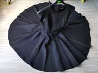 Sukienka damska czarna wieczorowa z dekoltem na plecach - EMO r. 36