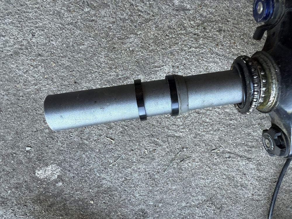 Używany amortyzator RockShox XC30 TK 29” + kokpit Shimano – KOMPLET