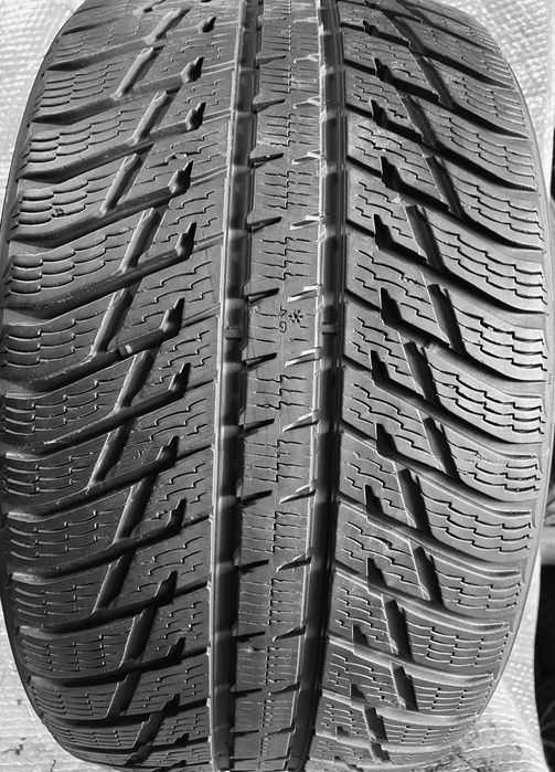 Шини Б/в 295.35.21 пара Nokian