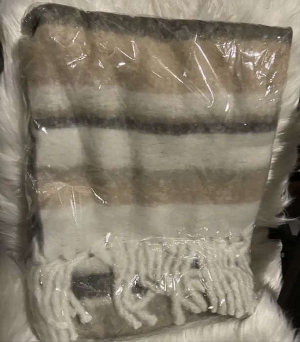 Шарф жіночій із бахромою