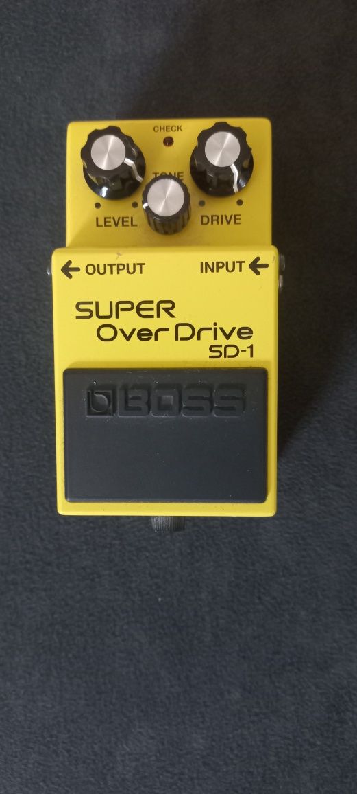 Sprzedam efekt gitarowy Over drive BOSS SD-1