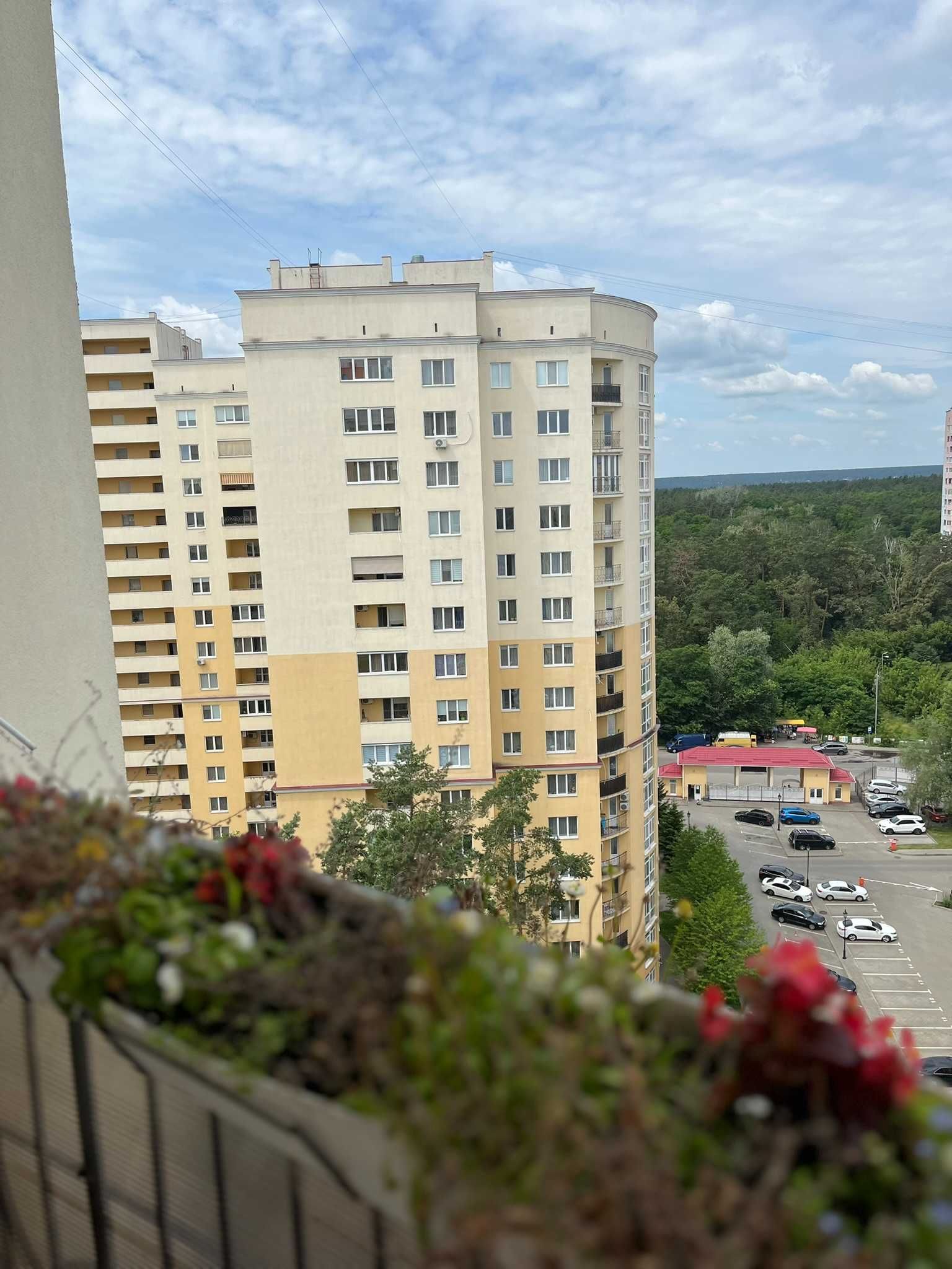 Продаж мега класна 3к ЖК Чайка Лобановського меблі техніка