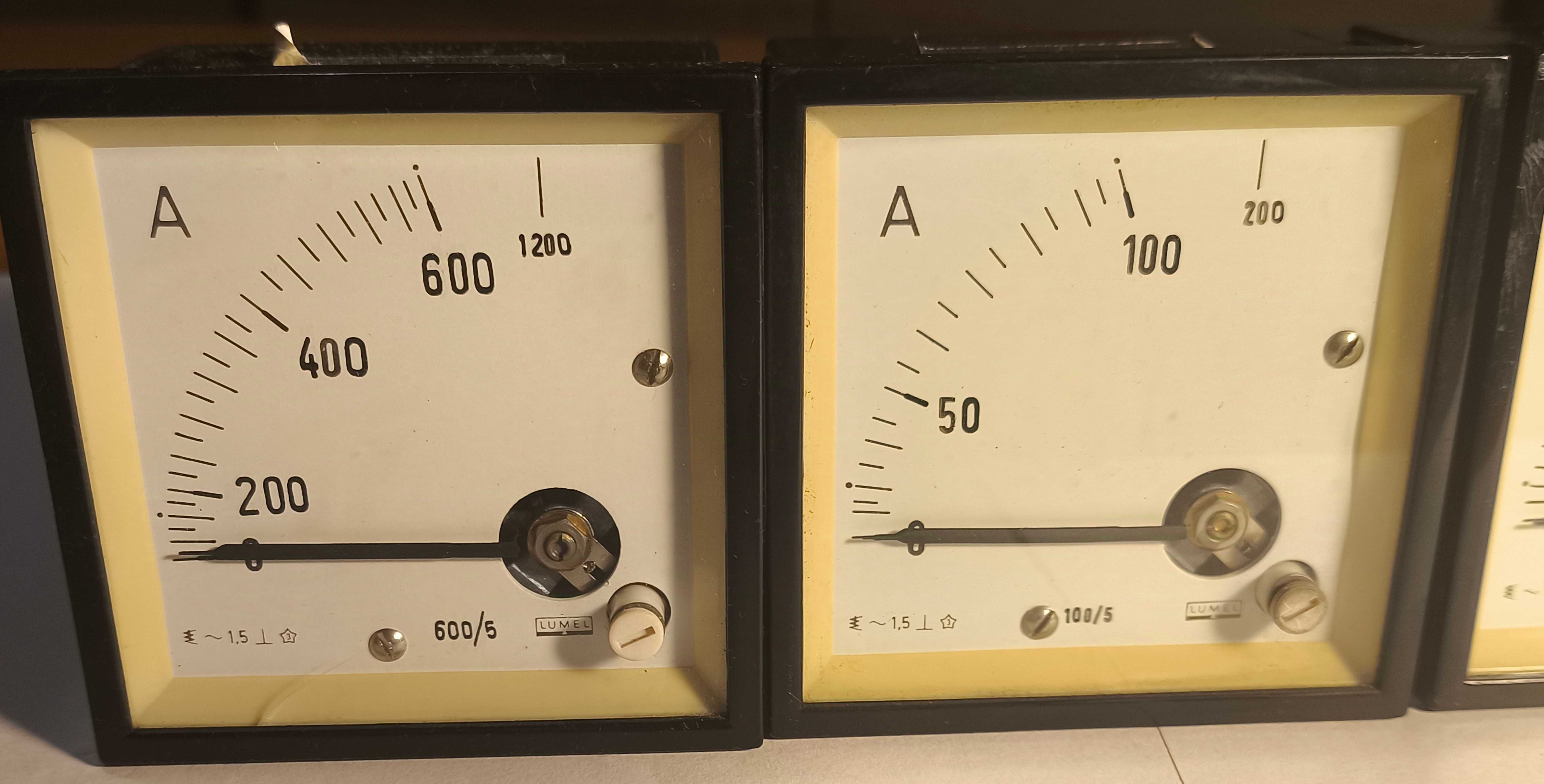 Miernik lumel tablicowy 5/50A 5/100A 5/200A 5/600A zatrzaski montażowe