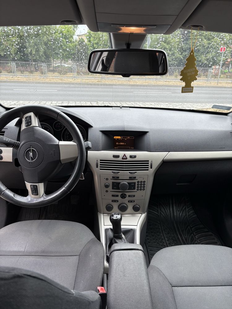 Opel Astra H 1,9cdti