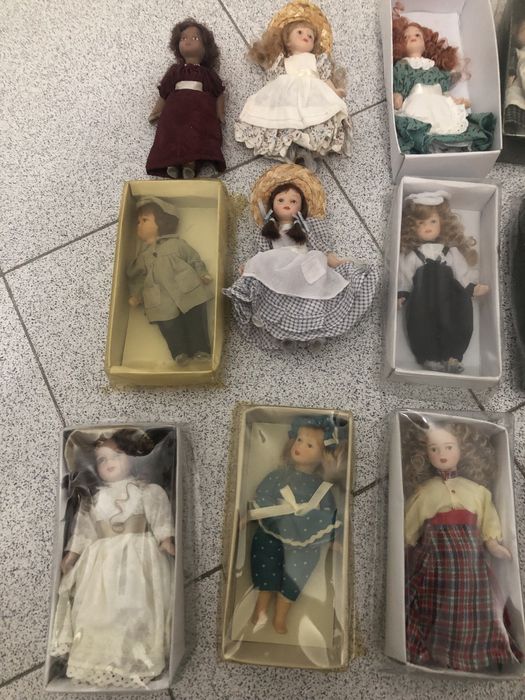 15 Bonecas de procelana