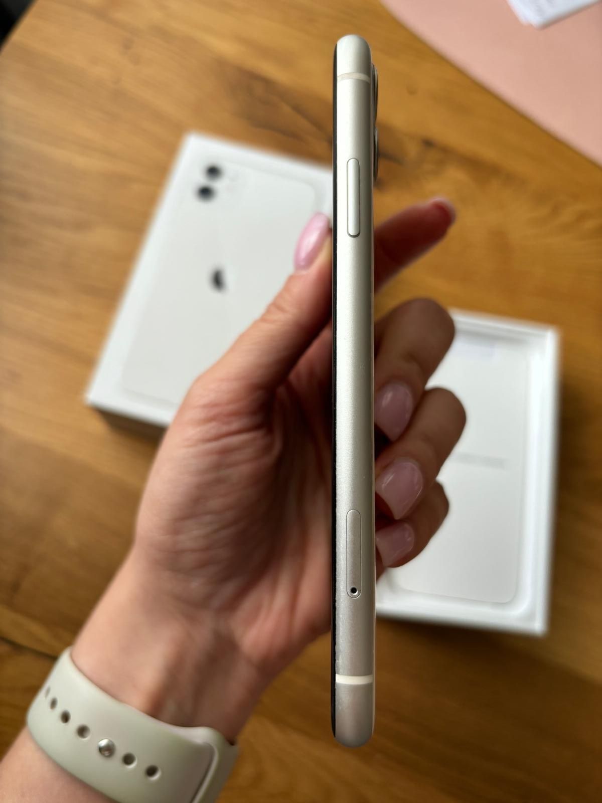 Apple iPhone 11 64GB White