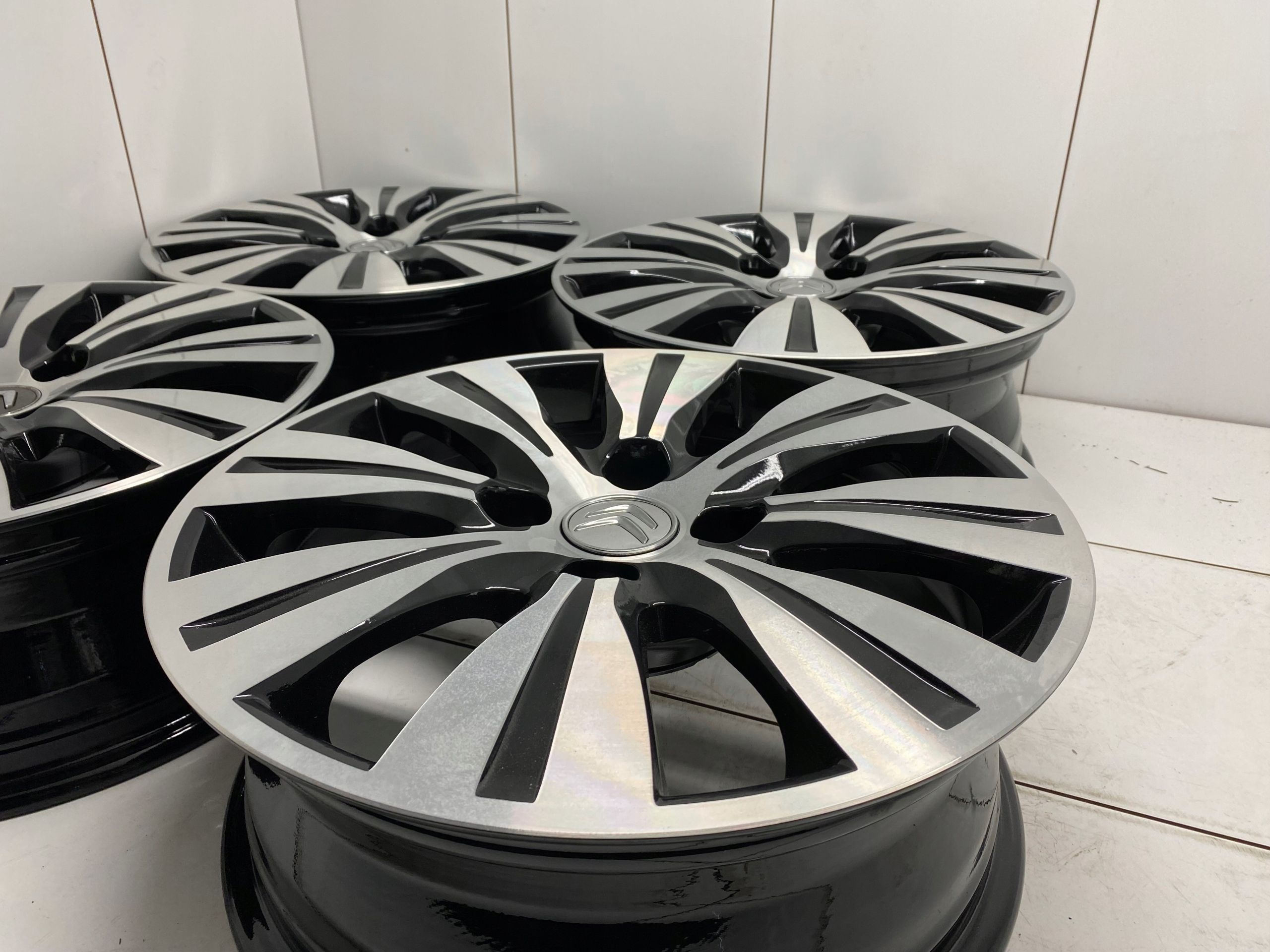 Felgi 17 Citroen Berlingo C4 Picasso C3 6 ET23 Ideal
