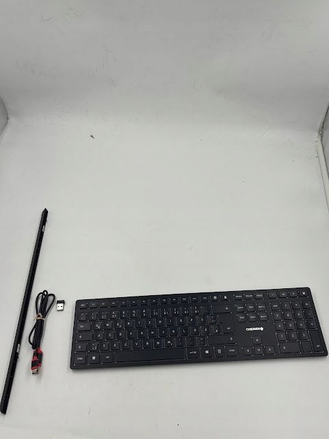 cherry klawiatura bezprzewodowa membranowa układ klawiatury qwertz