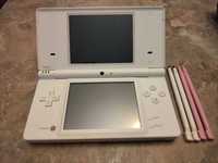 Nintendo DS com jogos e bolsa