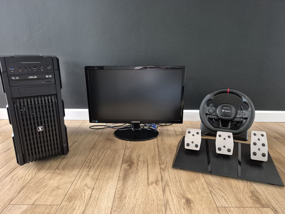 Zestaw komputer stacjonarny TESLA do gier monitor i kierownica Polecam
