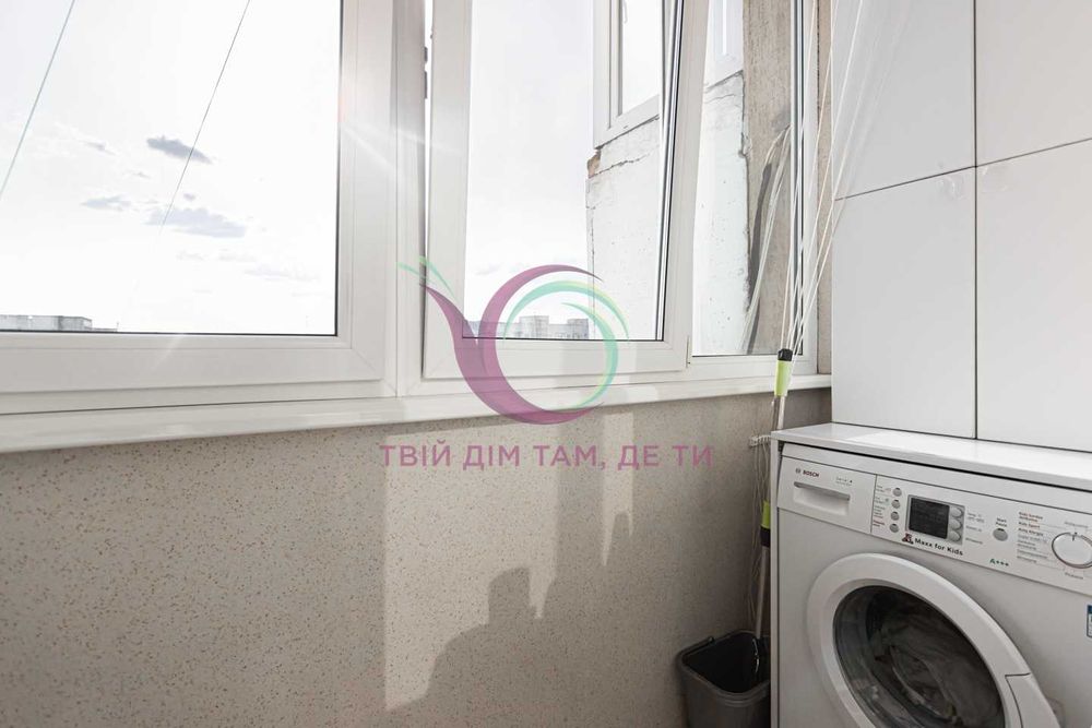 Продається 4-кімнатна квартира з ремонтом, Шевченківський район.