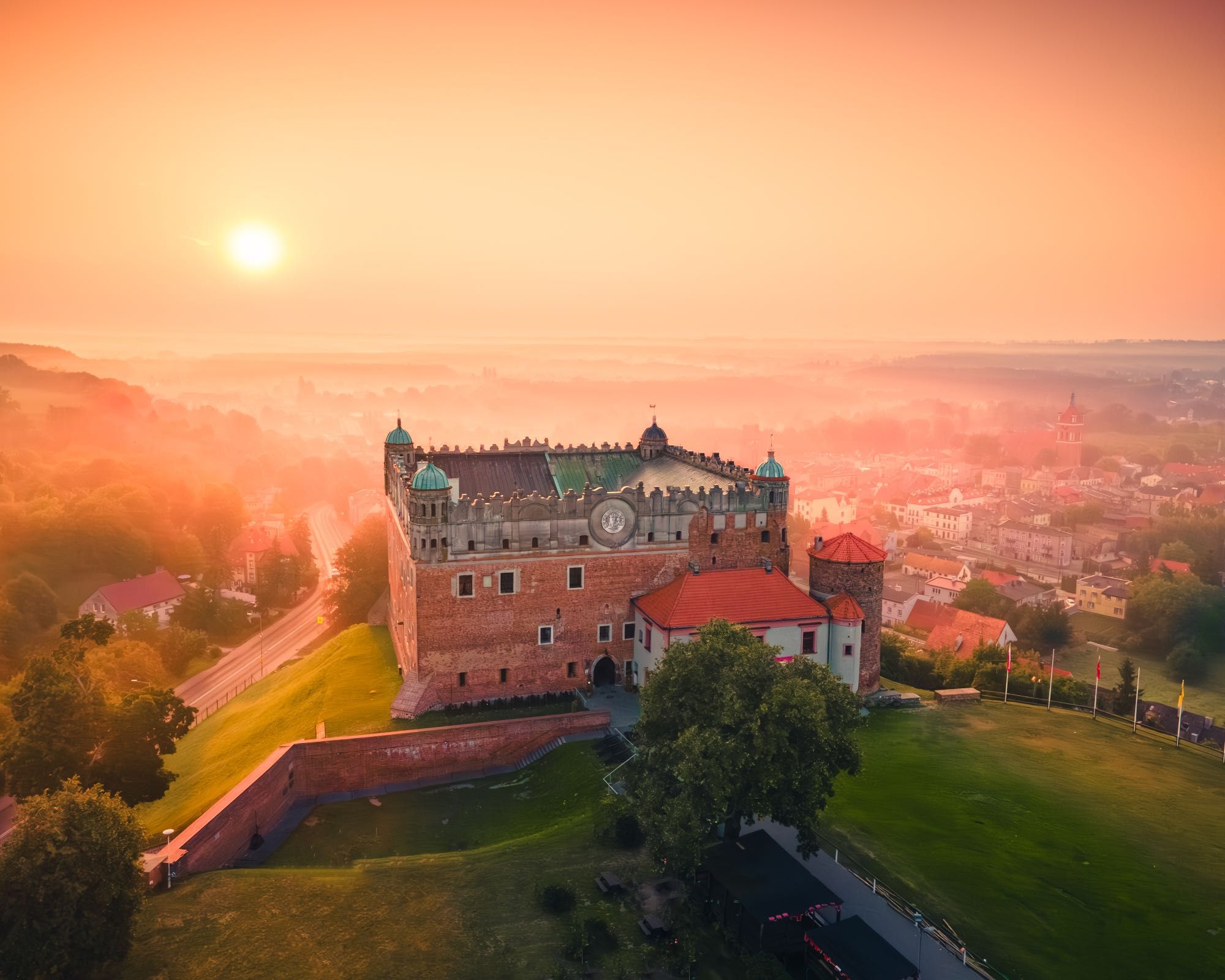 Filmy i zdjęcia z drona z lotu ptaka 4K