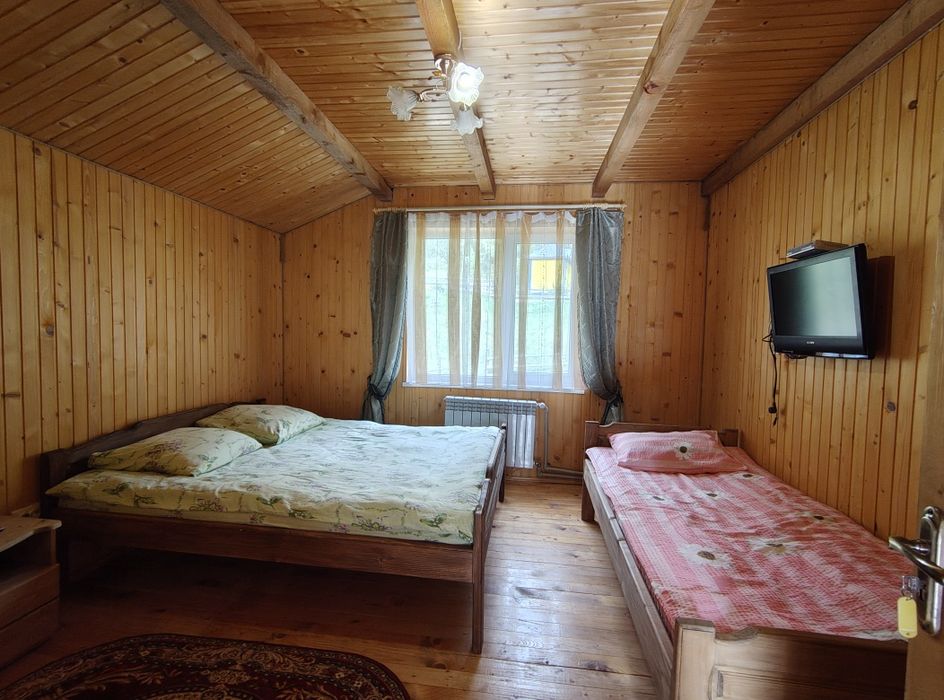Будинок під туристичний бізнес в Яблуниці