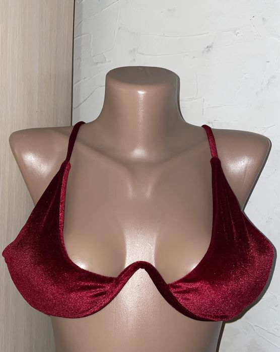 Новорічний оксамитовий святковий бюст